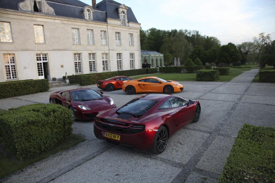  McLaren MP4-12C 2012 года  (фото 9 из 129)